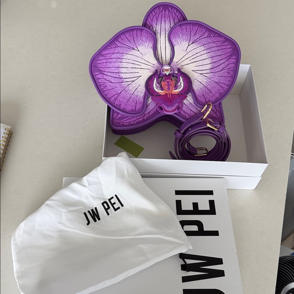 JW PEI Purple Orchid Bag NWOT